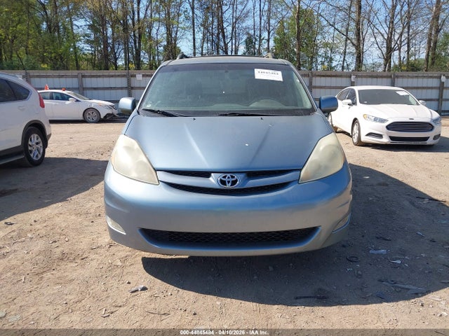 Toyota Sienna Xle