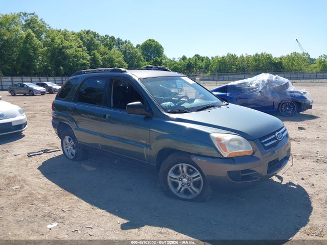 Salvage Kia Sportage Image