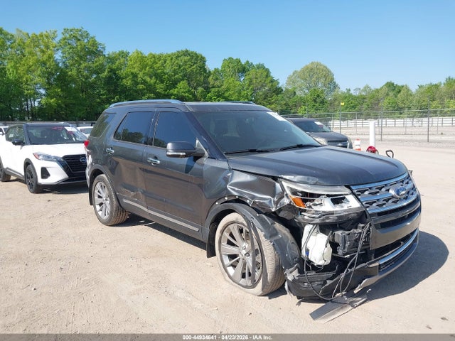 Salvage Ford Explorer Image