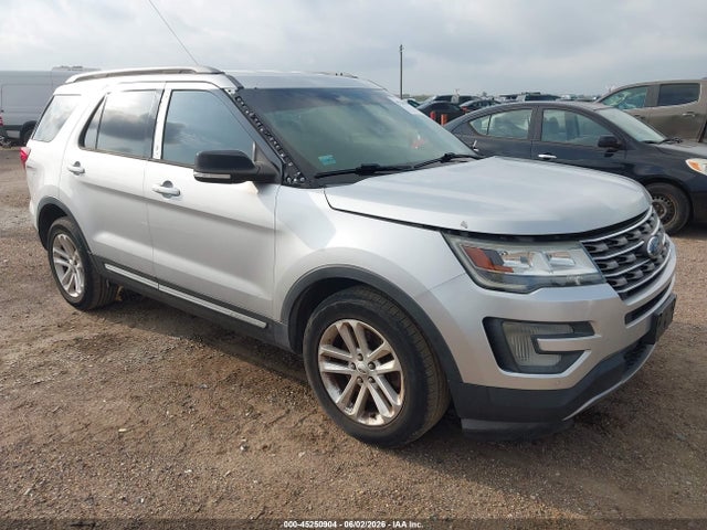 Salvage Ford Explorer Image