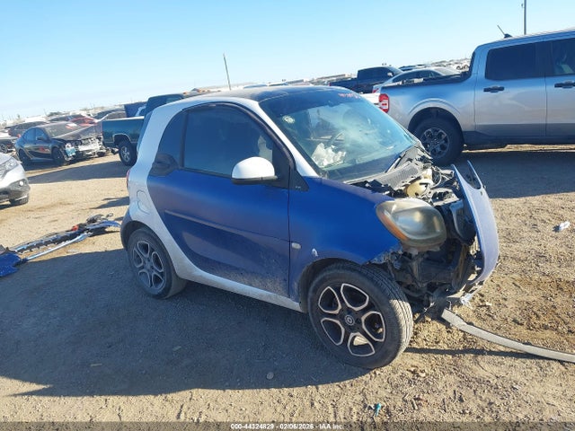 Salvage Smart fortwo Image
