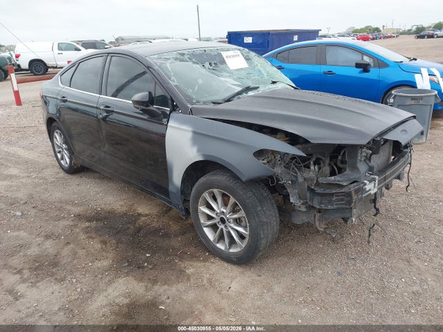 Salvage Ford Fusion Image