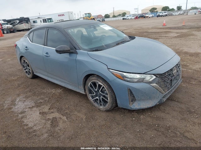 Salvage Nissan Sentra Image