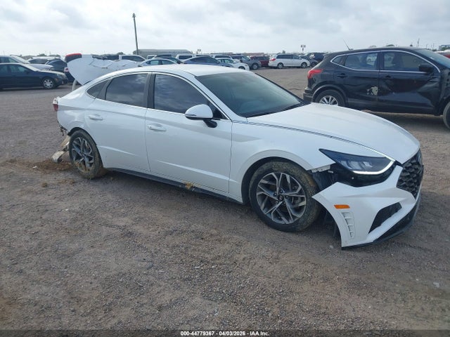 Salvage Hyundai SONATA Image