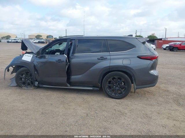 Toyota Highlander Le