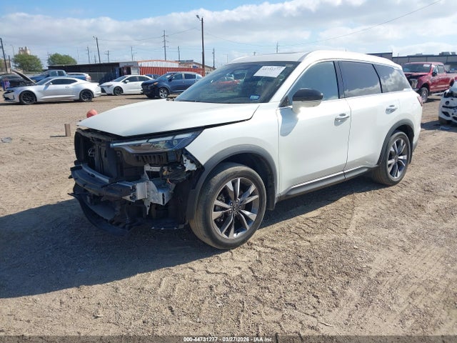 INFINITI Qx Luxe Awd