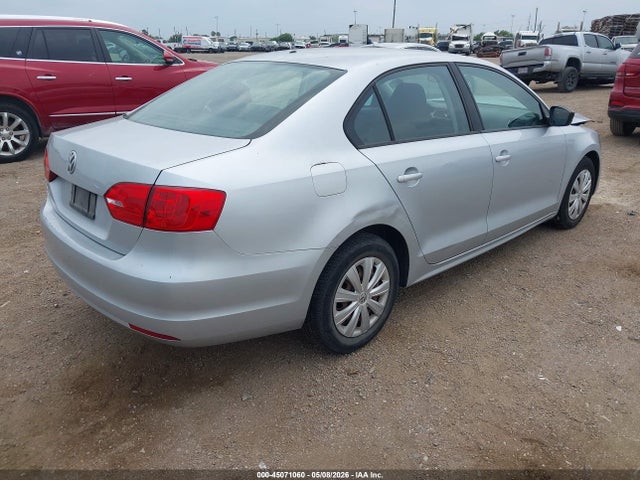 Volkswagen Jetta 2.0l S