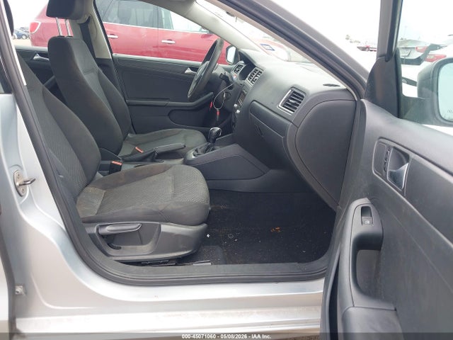 Volkswagen Jetta 2.0l S