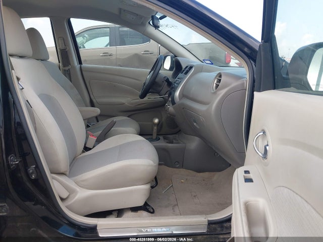 Nissan Versa 1.6 Sv