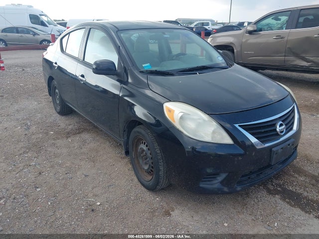 Salvage Nissan Versa Image