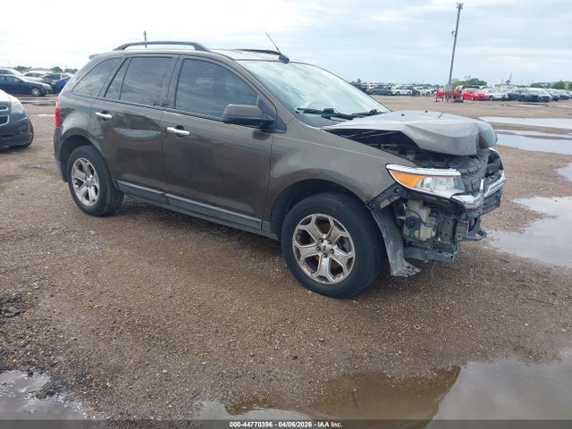 Salvage Ford Edge Image
