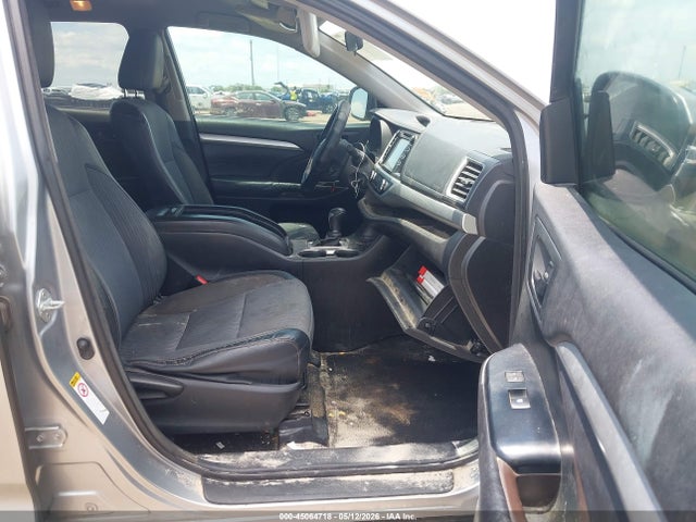 Toyota Highlander Le Plus V6