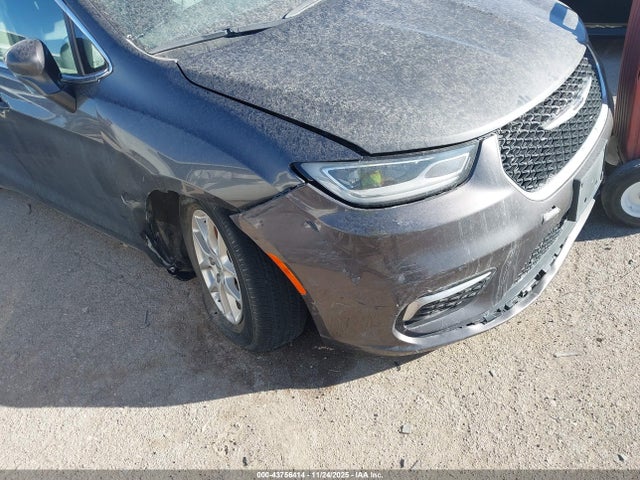 Chrysler Pacifica Touring L