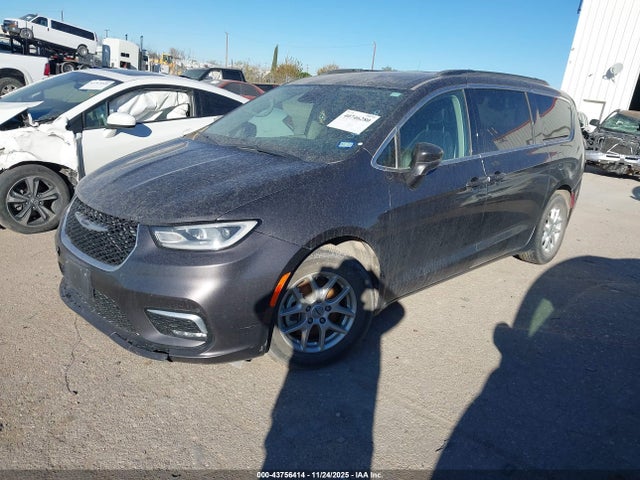 Chrysler Pacifica Touring L