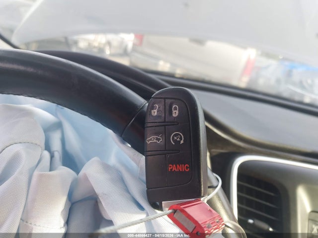 Chrysler 200 C