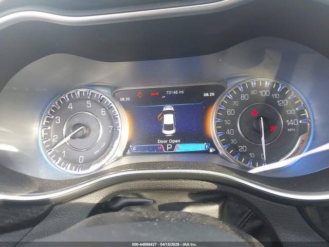 Chrysler 200 C