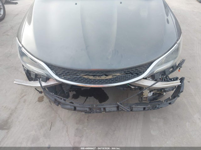 Chrysler 200 C