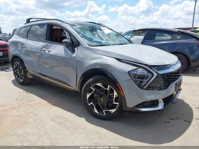 Salvage Kia Sportage Image