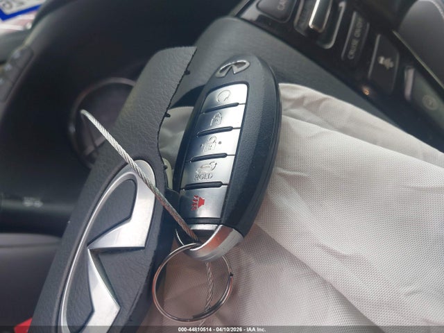 INFINITI Qx Premium Select