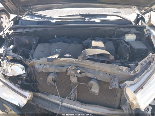 Toyota Highlander Le