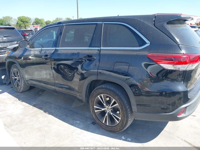 Toyota Highlander Le