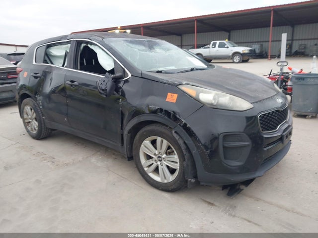 Salvage Kia Sportage Image