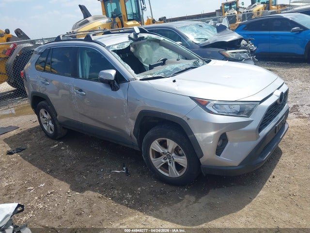 Salvage Toyota RAV4 Image