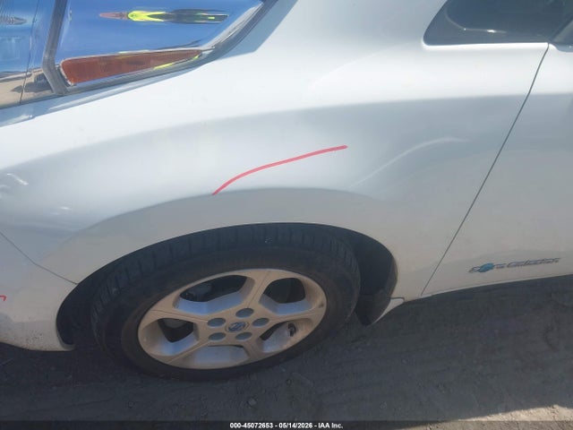 Nissan LEAF S
