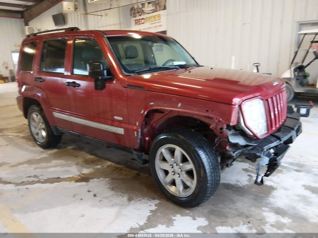 Salvage Jeep Liberty Image