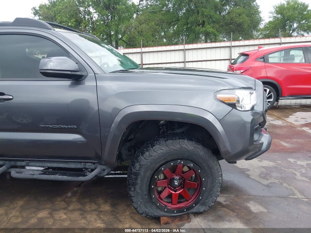 Toyota Tacoma Sr5 V6
