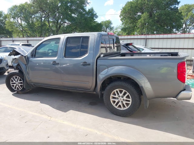 Nissan Frontier Sv