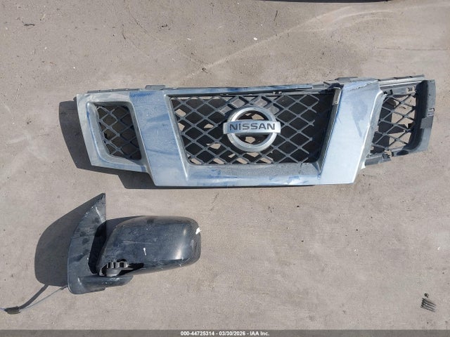 Nissan Frontier Sv