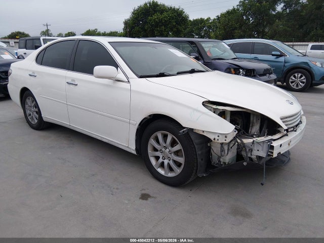 Salvage Lexus Es Image