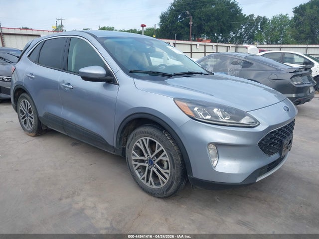 Salvage Ford Escape Image