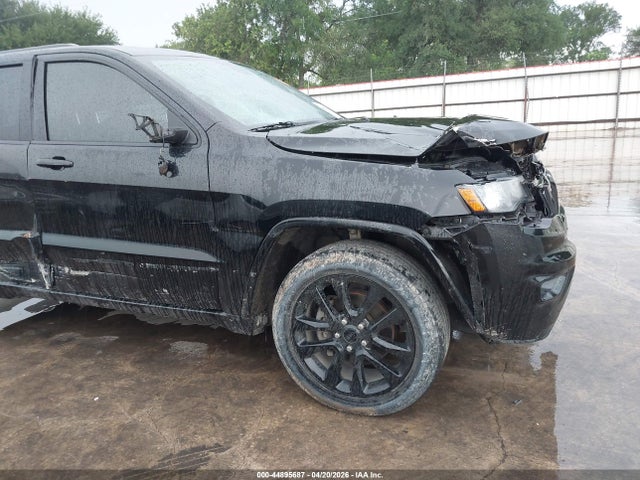 Jeep Grand Cherokee Altitude 4x4