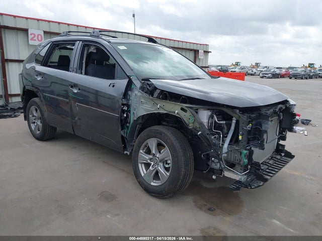 Salvage Toyota RAV4 Image