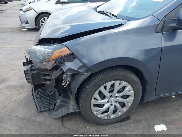 Toyota Corolla Le