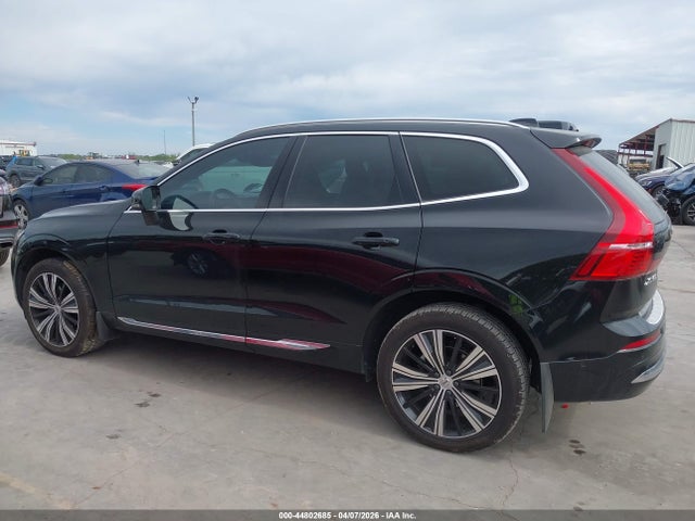 Volvo XC60 B5 Plus Bright Theme