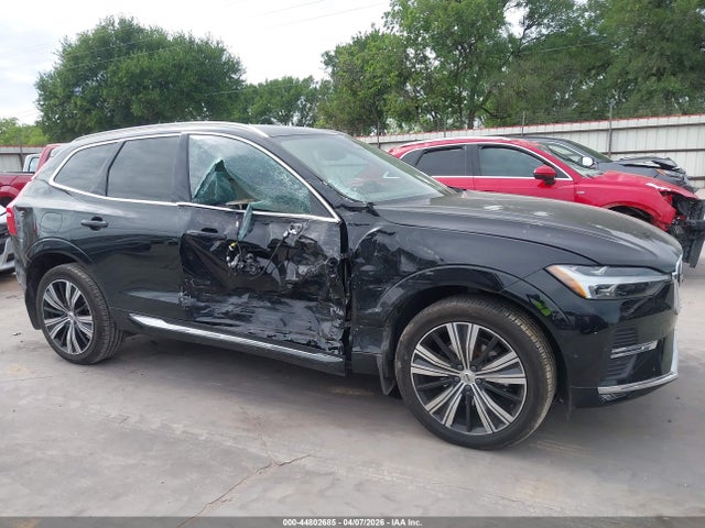 Volvo XC60 B5 Plus Bright Theme