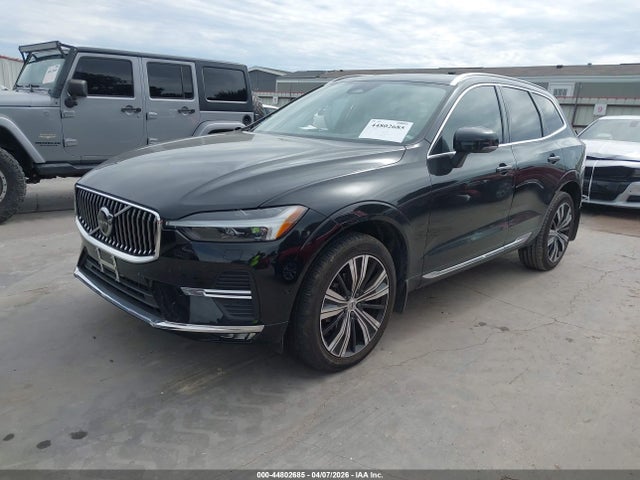 Volvo XC60 B5 Plus Bright Theme