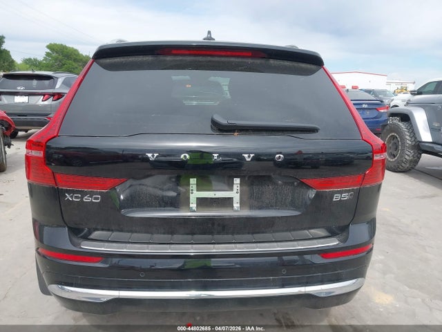 Volvo XC60 B5 Plus Bright Theme