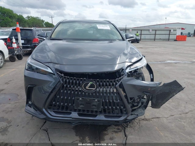 Lexus NX Premium