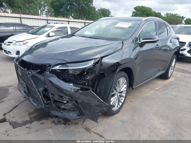 Lexus NX Premium