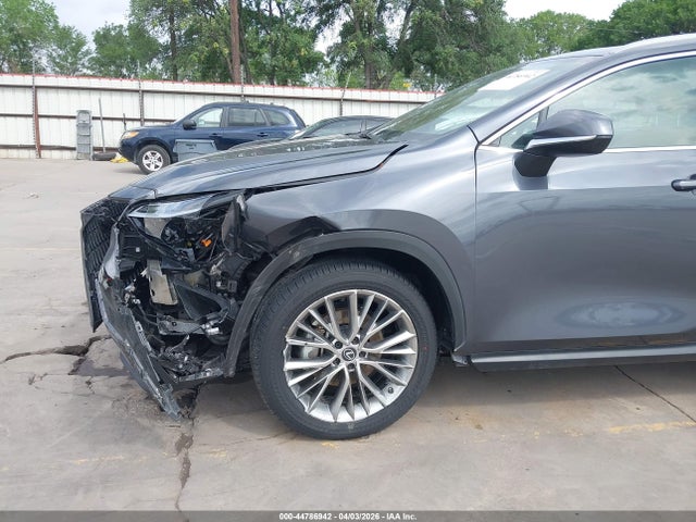 Lexus NX Premium