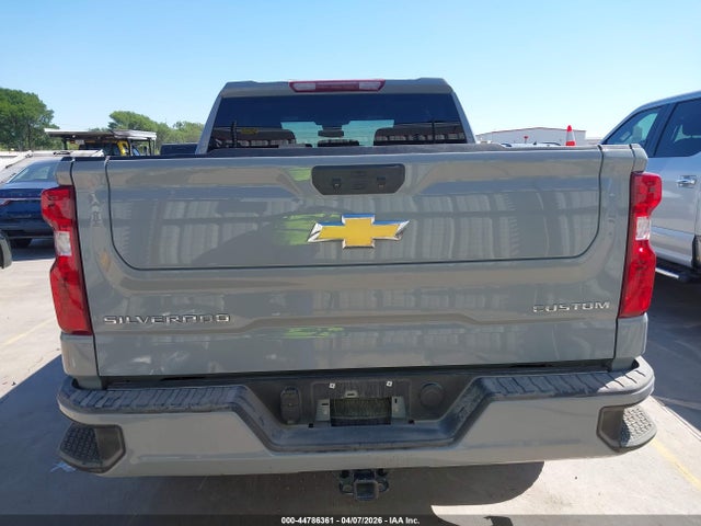 Chevrolet Silverado 1500 4wd  Short Bed Custom