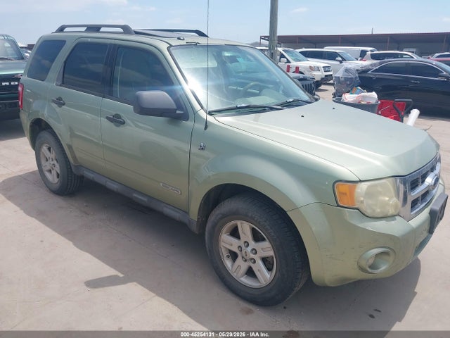 Salvage Ford Escape Image
