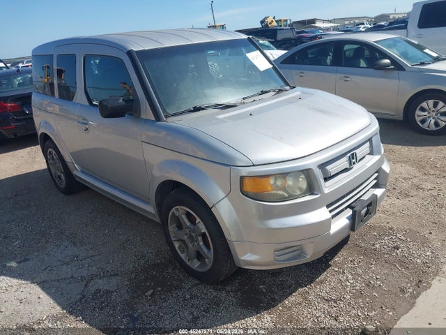 Salvage Honda Element Image