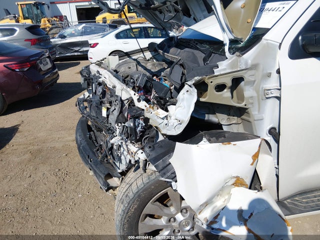 Toyota Sequoia Platinum 5.7l V8