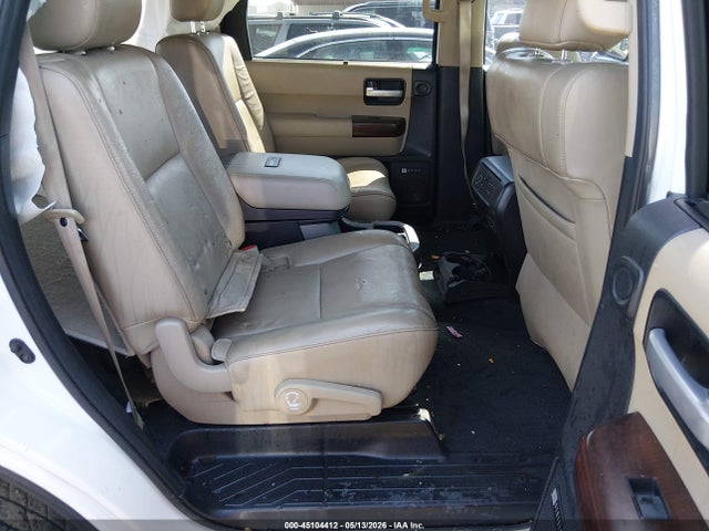 Toyota Sequoia Platinum 5.7l V8