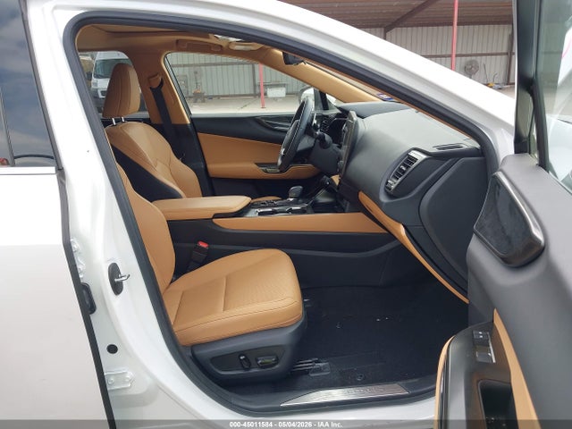 Lexus NX Premium